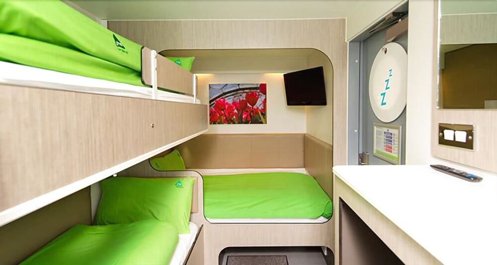 YHA Eden Project — 4-Star Luxury Hotel in Par, United Kingdom