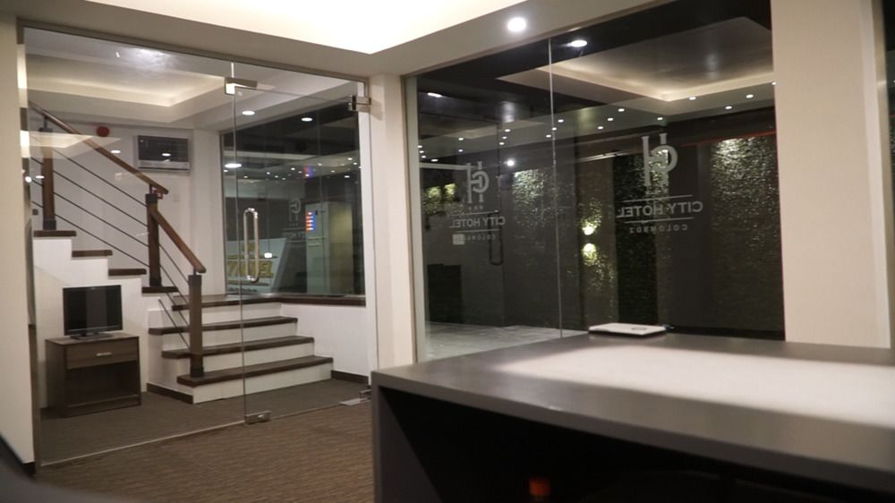 City Hotel Colombo 02 — 4-Star Luxury Hotel in Colombo, Sri Lanka