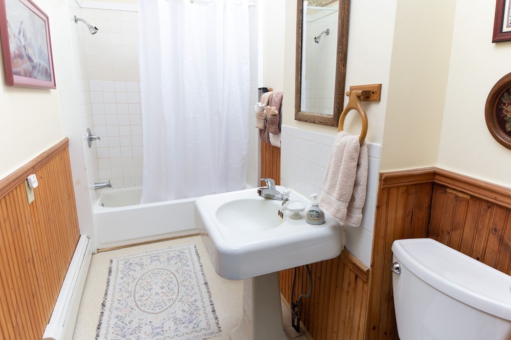 Trail's End Inn - photo 38