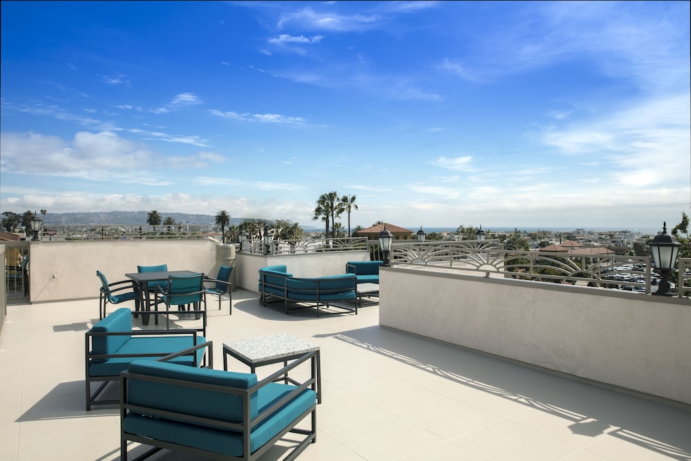 Hampton Inn & Suites Hermosa Beach - photo 56