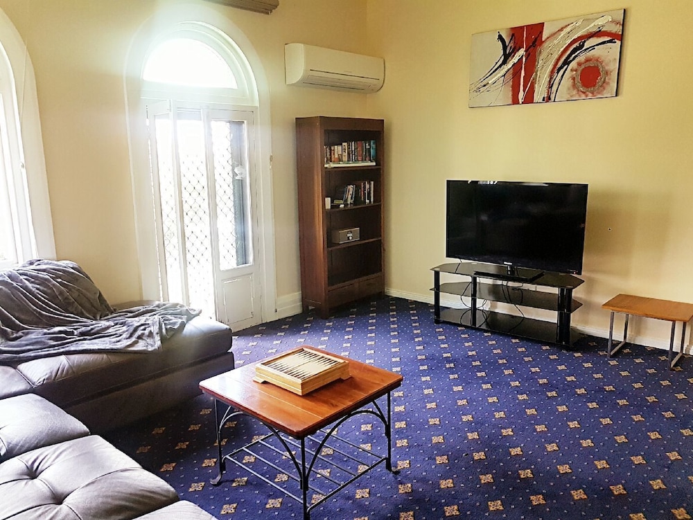 The Wharf Hotel Wynyard — hotel in Wynyard