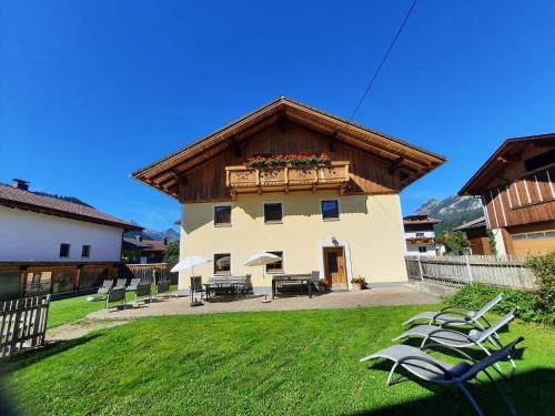 Ferienhaus Carmen - carbon neutral hotel in Berg