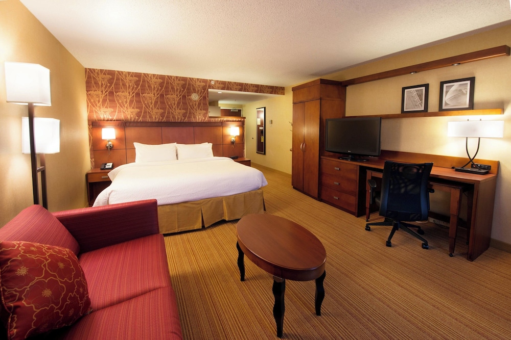 Courtyard by Marriott Canton - photo 9