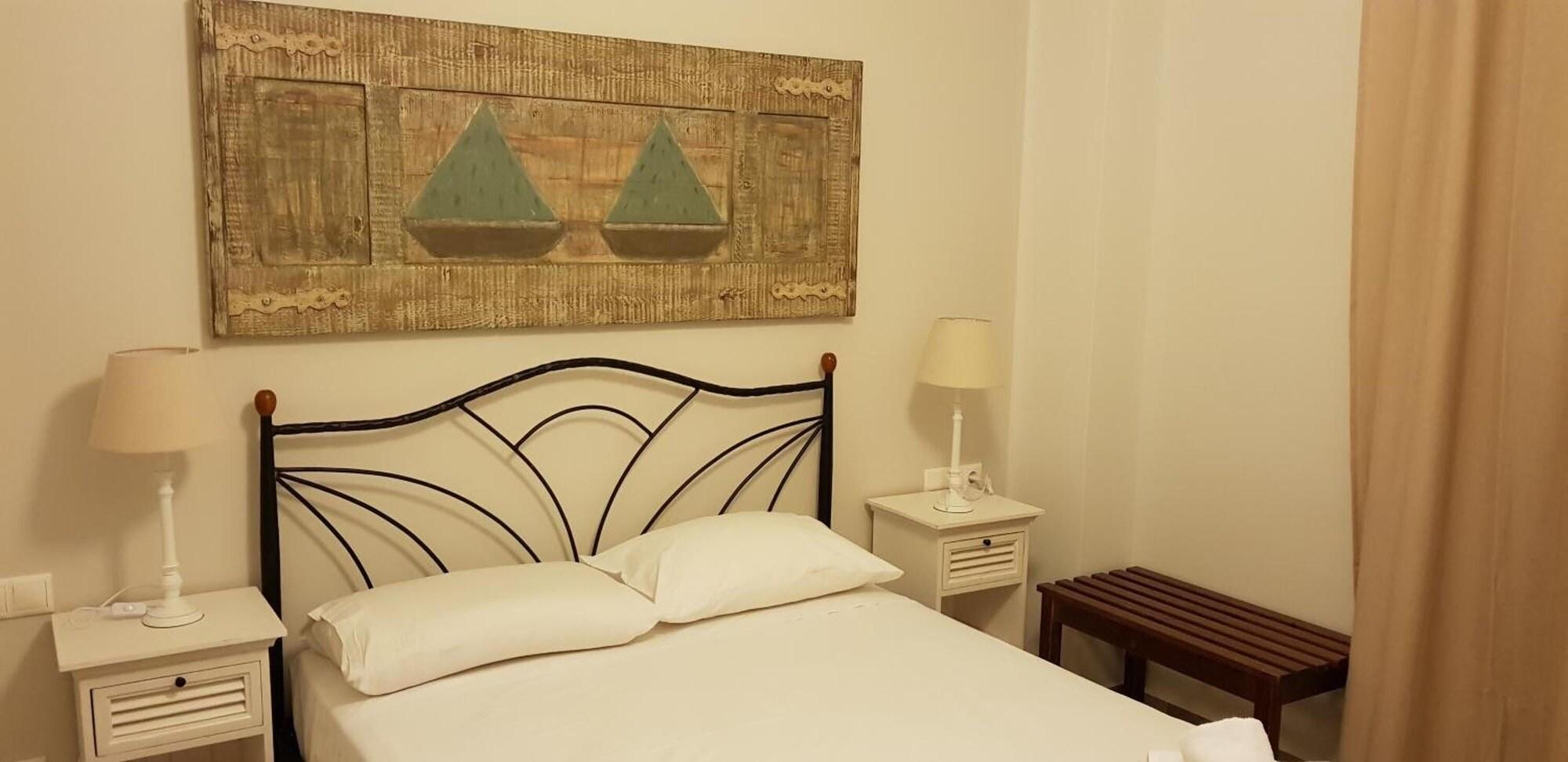 Naxos Lane Center Studios — Naxos