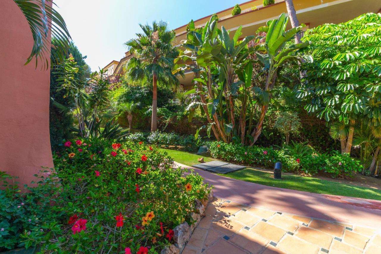 Xpce D Carlos Gardens Apartment — 4-Star Luxury Hotel in Marbella, Spain