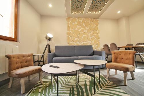 Ours And Spa Cosy Magic Locbnb — Barr