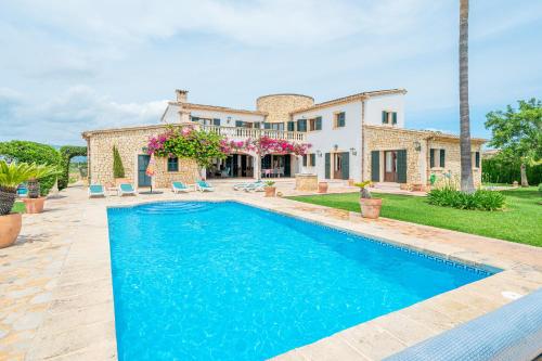 Casa Verde — 4-Star Luxury Hotel in Sa Pobla, Spain