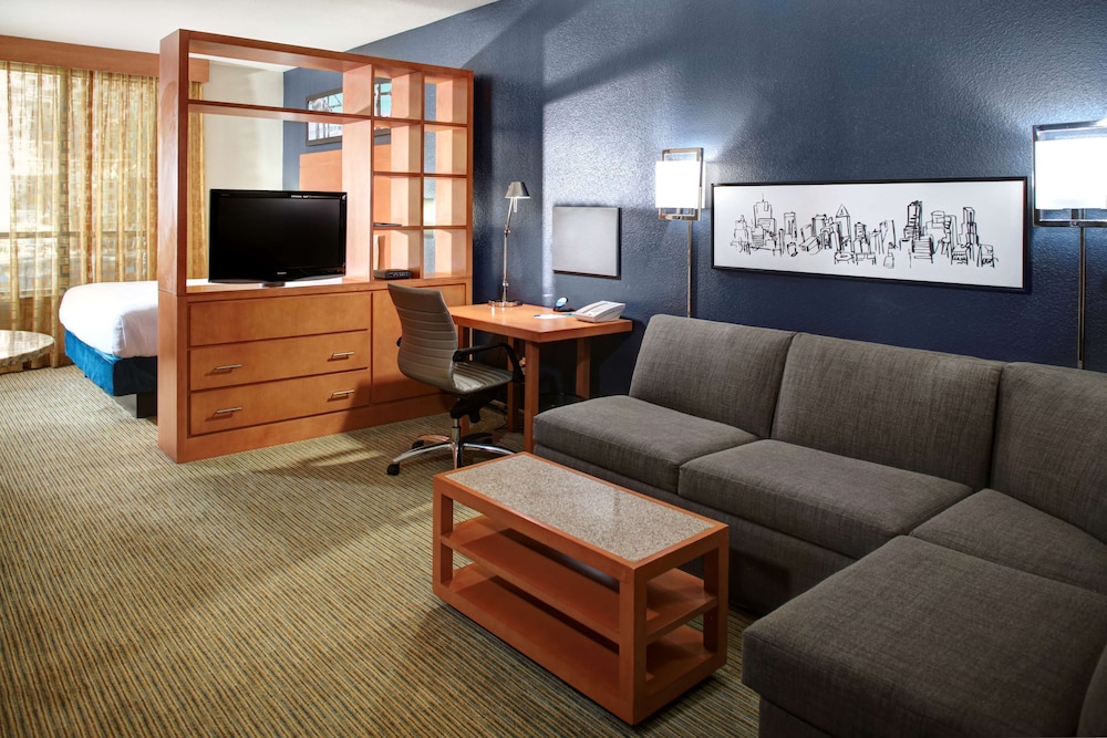 HYATT house Dallas Lincoln Park - photo 14