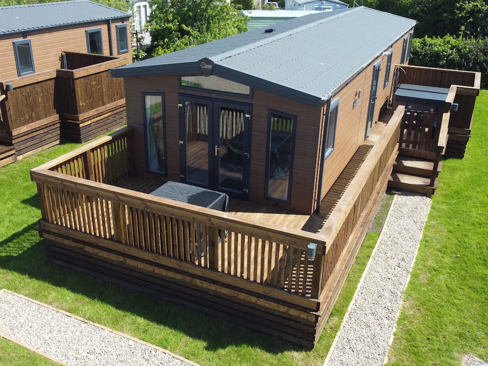 Foxglove Lodge — 4-Star Luxury Hotel in Saltburn-By-The-Sea, United Kingdom
