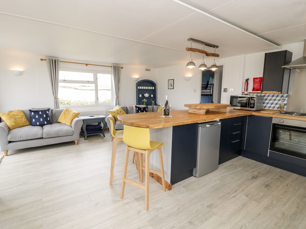 Porthwen Lodge — 4-Star Luxury Hotel in Amlwch, United Kingdom