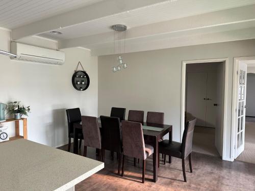 Close to the Shops Beach Perfect for 2 Families — Inverloch — photo 4
