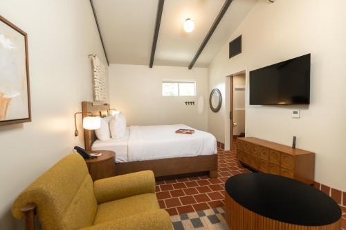 Murrieta Hot Springs Resort - photo 37