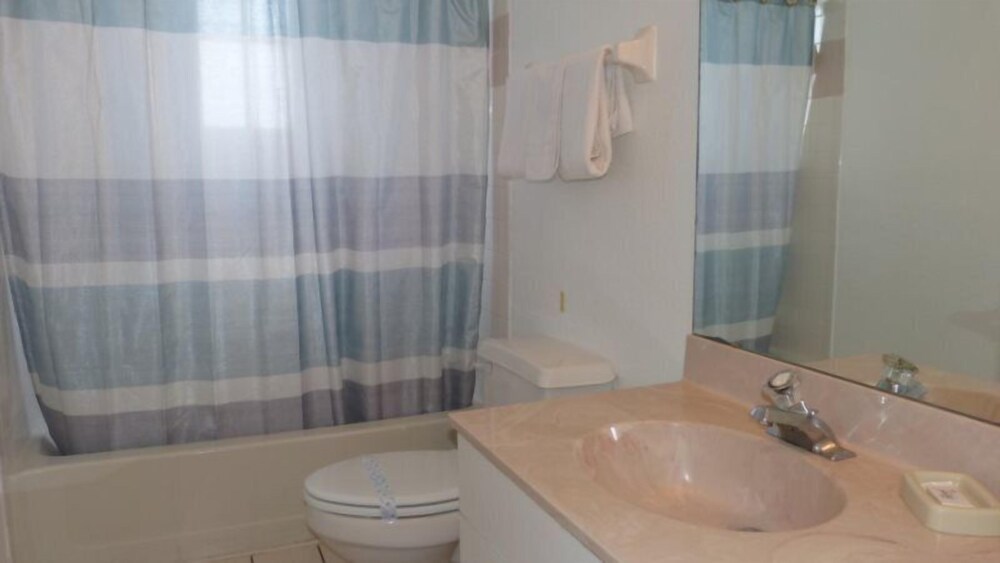 3BR 2BA Townhome Close to Disney Kissimmee - photo 16