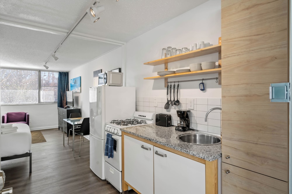 Studios On 25th by BCA Furnished Apts - photo 37