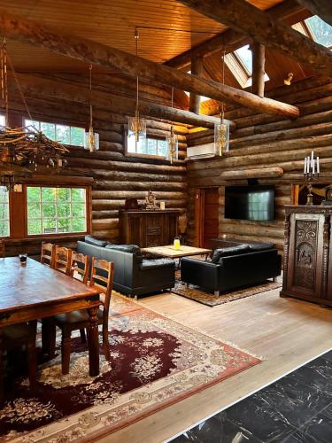 Villa Lilja — 4-Star Luxury Hotel in Muurame, Finland