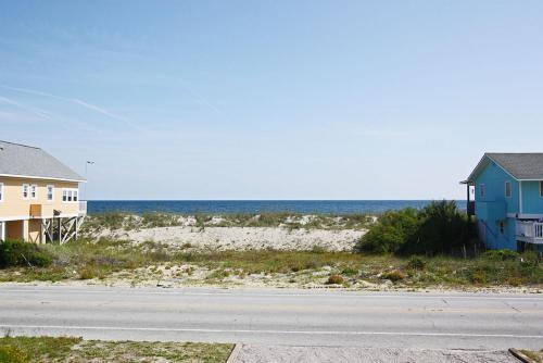 This Is It by Oak Island Accommodations - photo 22