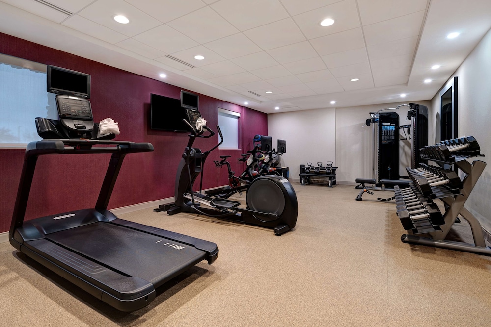 Home2 Suites by Hilton Redding - photo 41