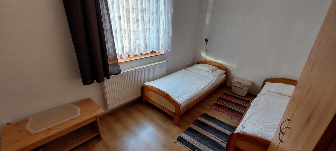 Szabó József Evangélikus Vendégház — hotel in Balassagyarmat