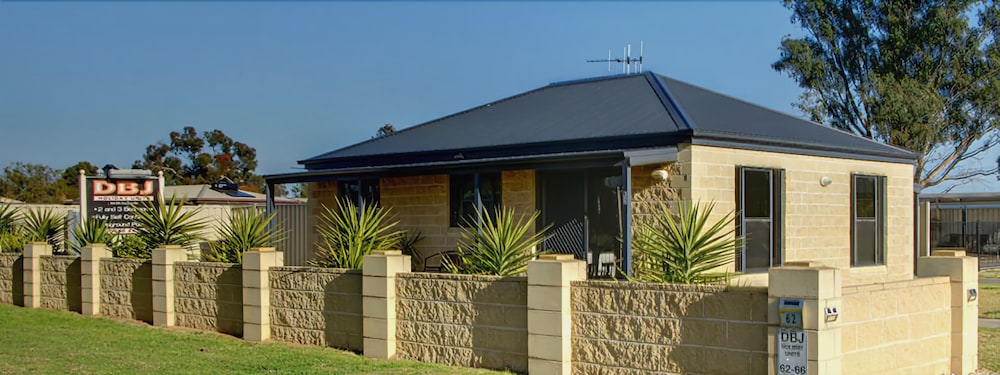 Dbj Holiday Units — hotel in Mulwala