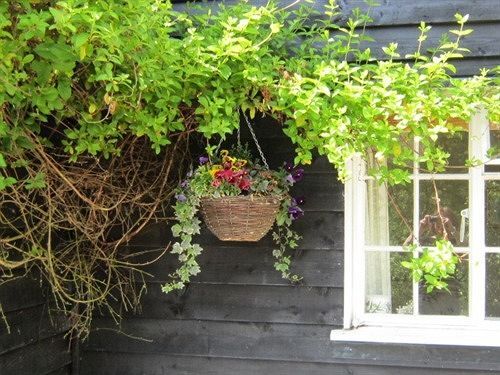 2 Bursteads Cottages — 4-Star Luxury Hotel in Sawbridgeworth, United Kingdom