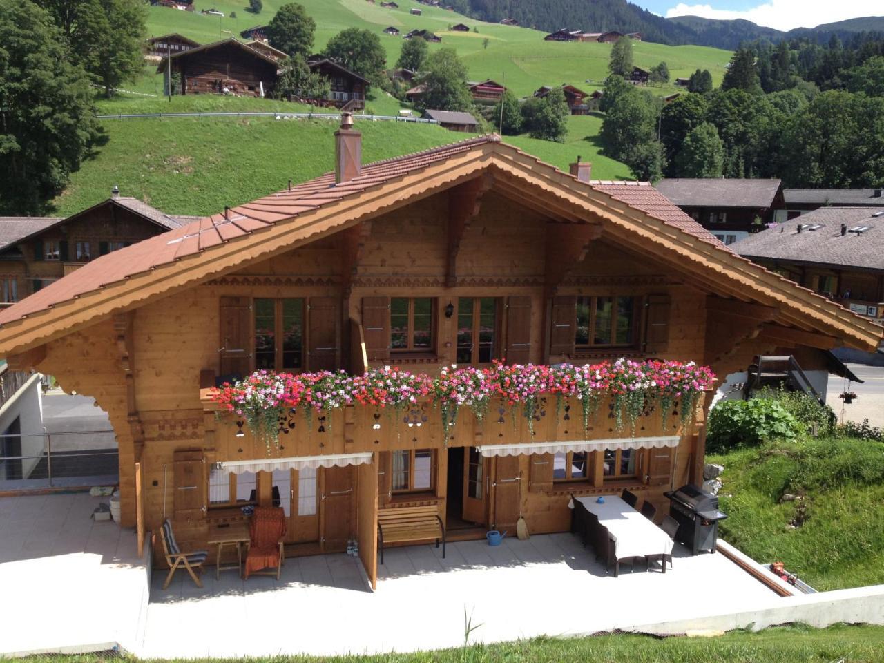 B&B Panorama — 4-Star Luxury Hotel in Gstaad, Switzerland