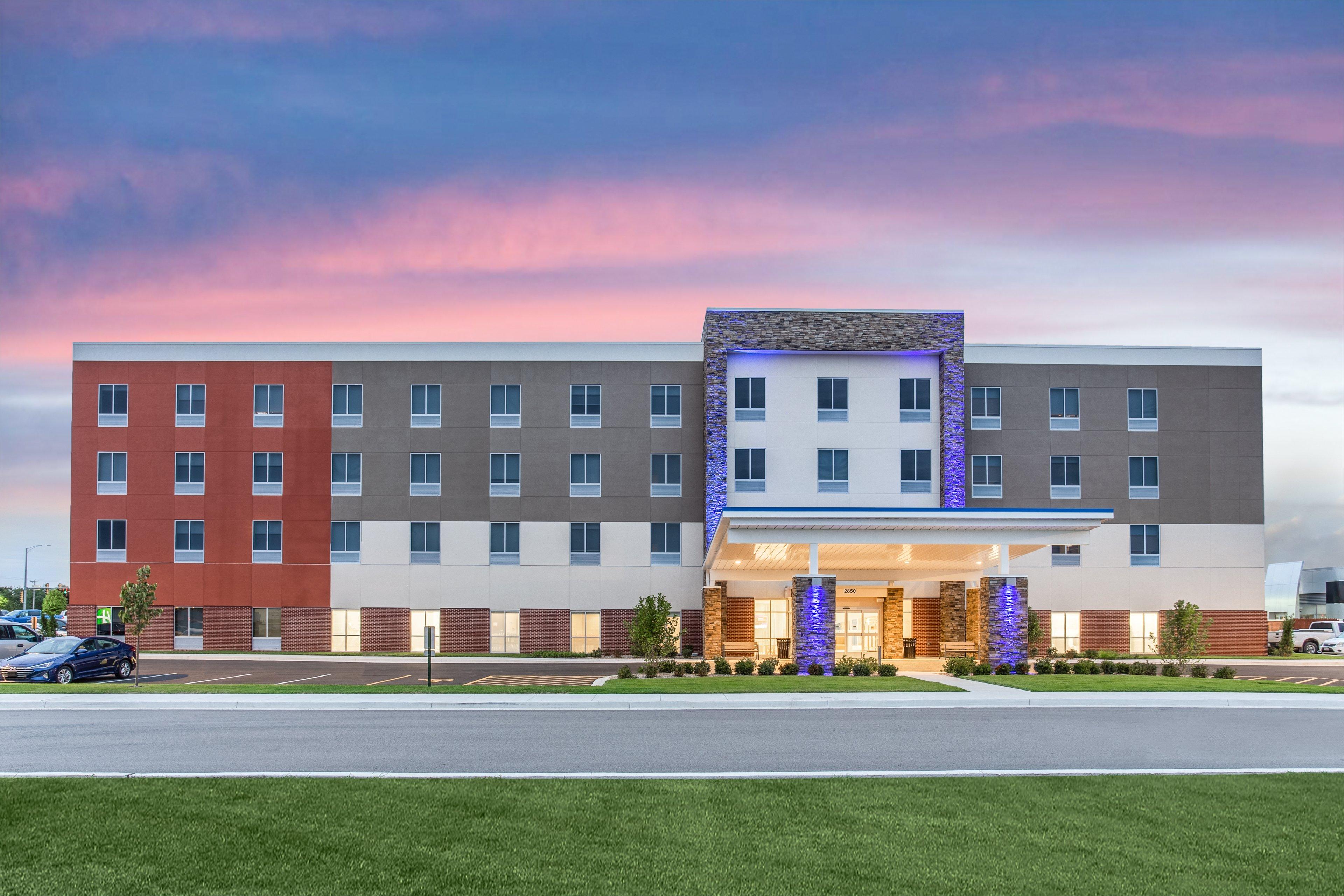 Holiday Inn Express & Suites Ottawa - photo 26