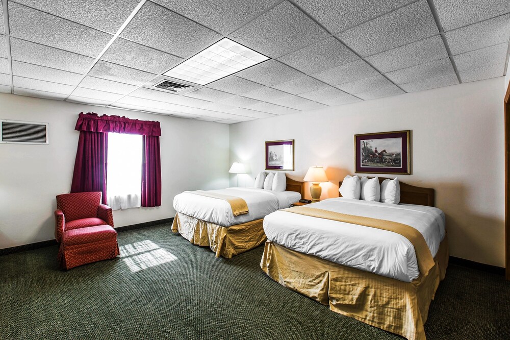Quality Inn & Suites Waycross - photo 11
