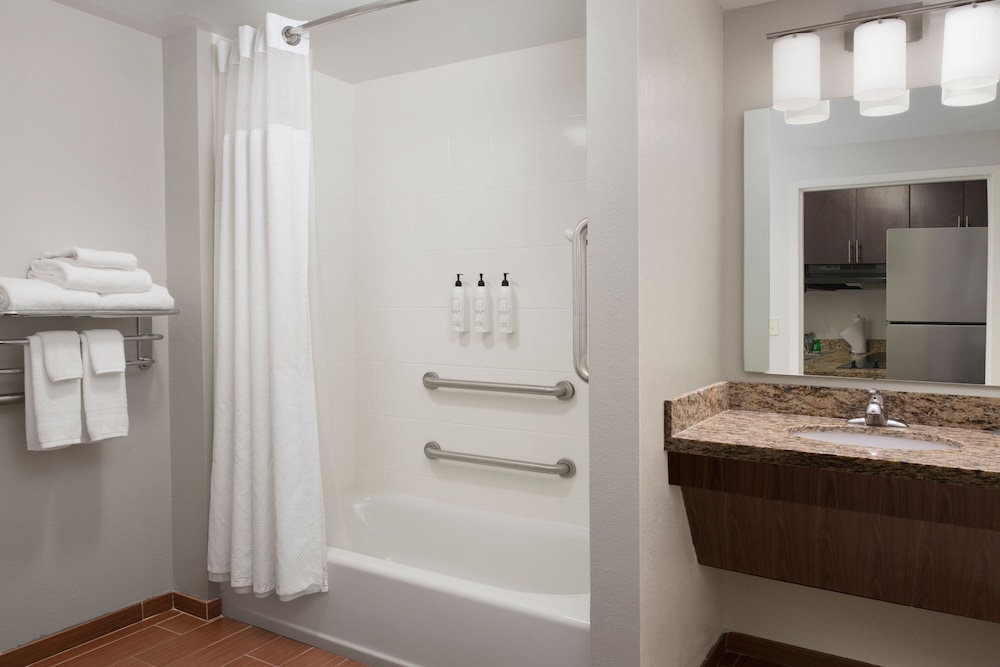 Towneplace Suites Oklahoma City Airport - photo 33
