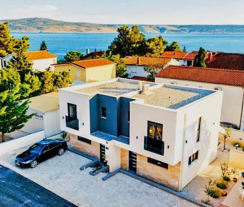 Villa La Merion — 4-Star Luxury Hotel in Starigrad, Croatia