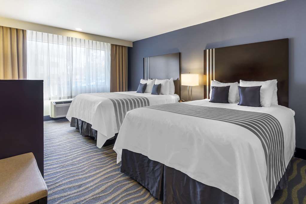 Best Western Plus Edmonds Harbor Inn - photo 34