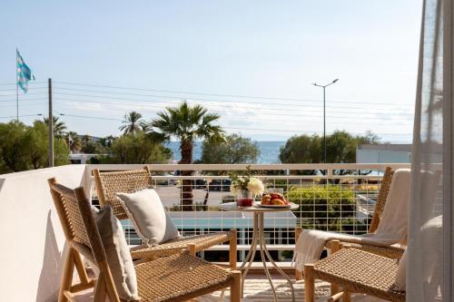 1BD SV Beach Condo with Pool — 4-Star Luxury Hotel in Athens, Greece
