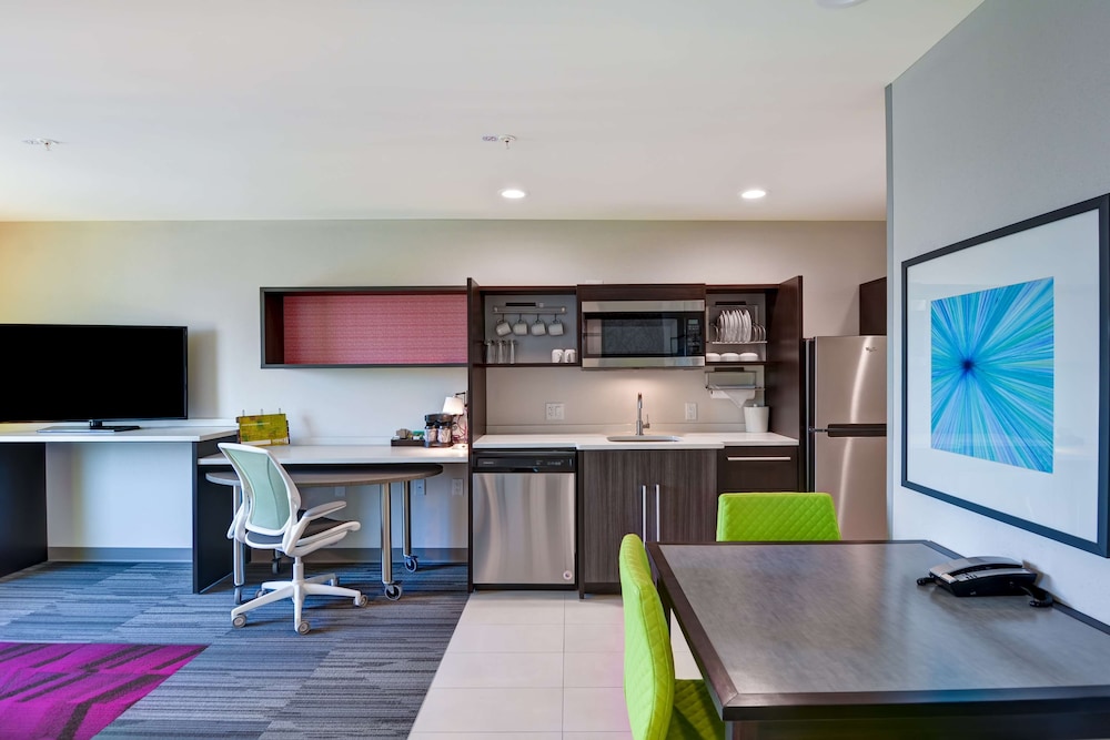 Home2 Suites by Hilton Hot Springs - photo 8