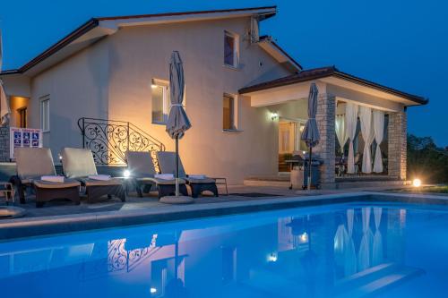 Villa Irene a quiet and peaceful pool villa — 4-Star Luxury Hotel in Nedescina, Croatia