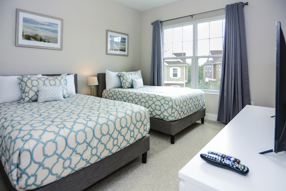 3 BR 3BA 1678ft 5min Disneyworld Resort Style - photo 2