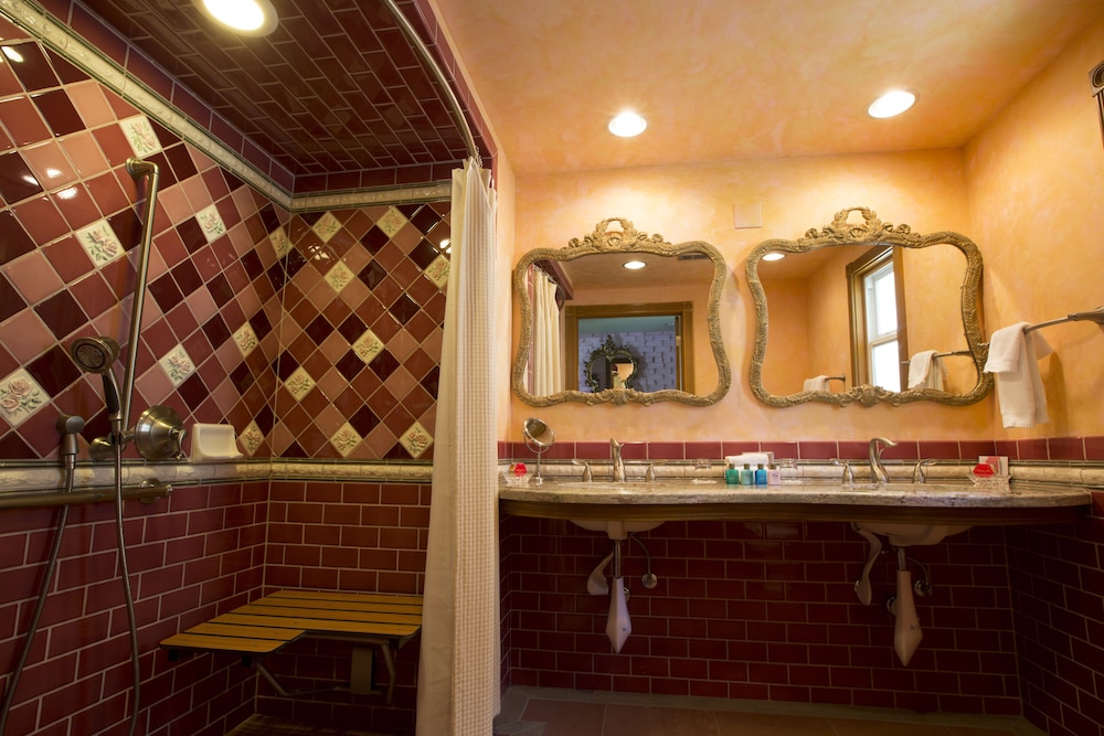 Madonna Inn - photo 265