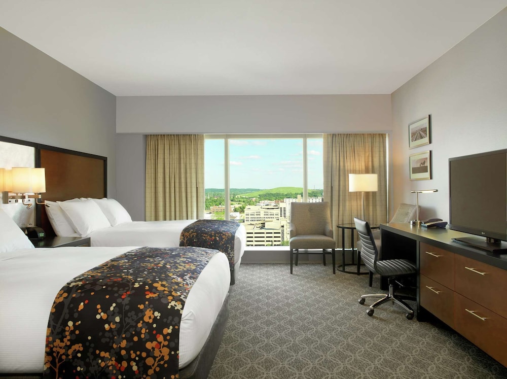Doubletree by Hilton Cedar Rapids Convention Complex - photo 43