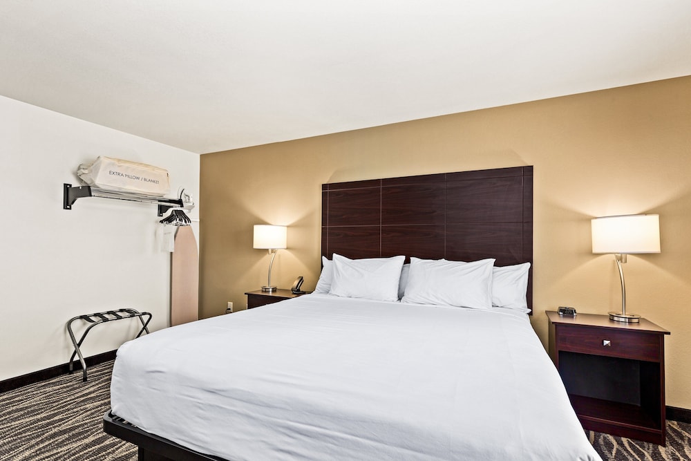 Cobblestone Hotel & Suites Superior Duluth - photo 12