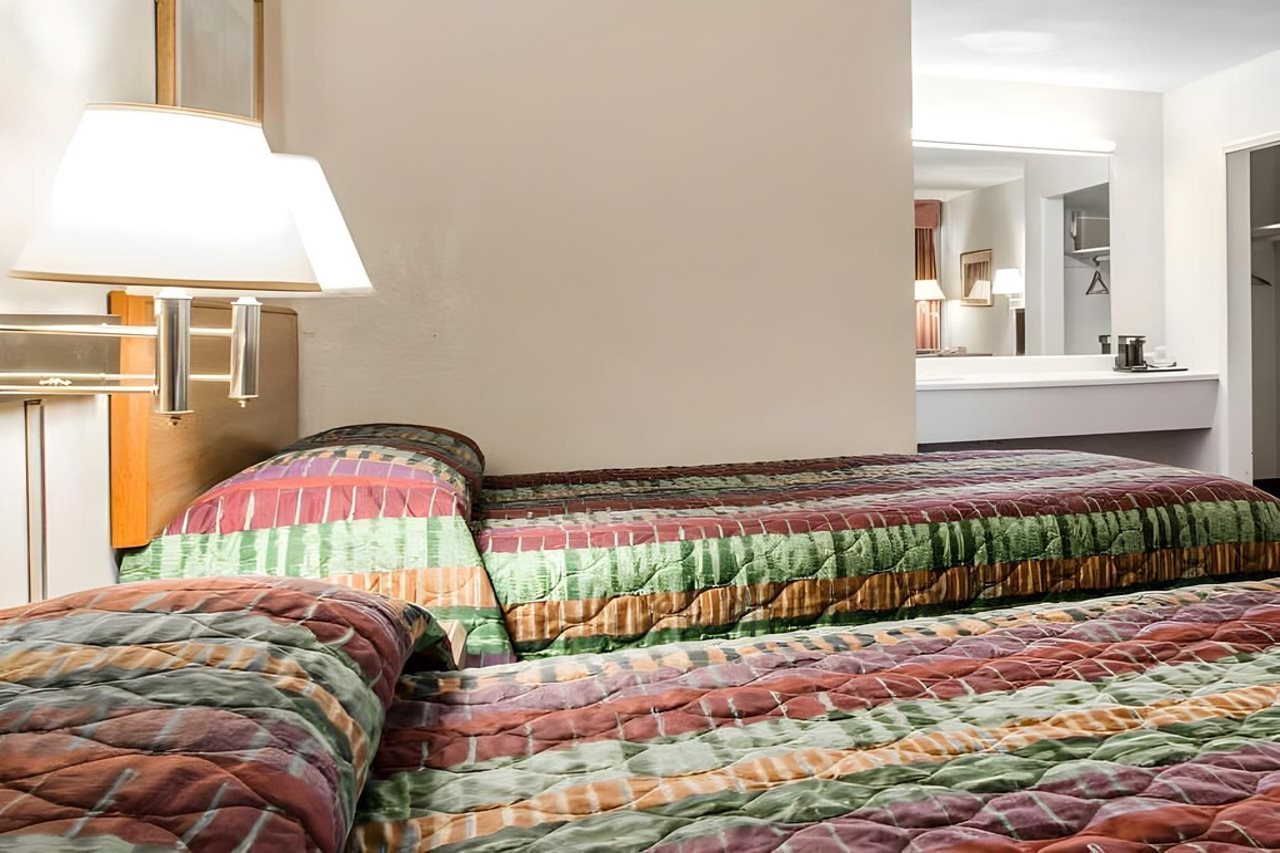 Rodeway Inn & Suites Colorado Springs CO - photo 28