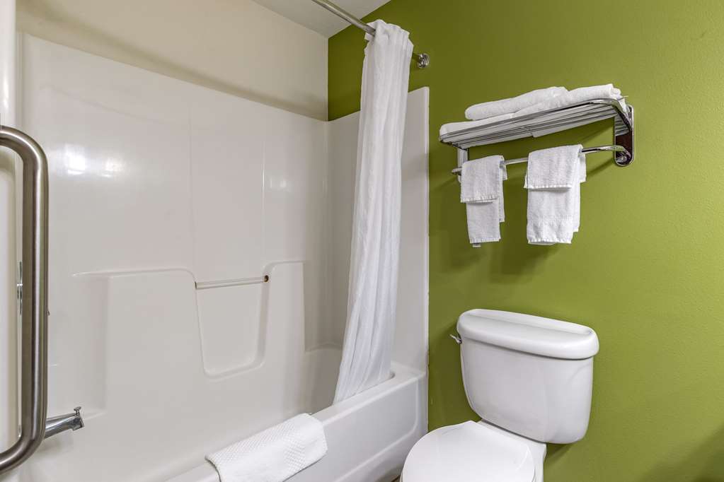 Sleep Inn & Suites Pleasant Hill Des Moines - photo 6