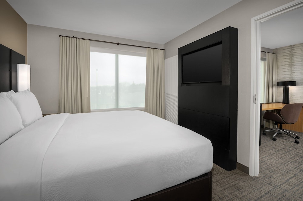 Residence Inn By Marriott Dallas Grand Prairie - photo 17