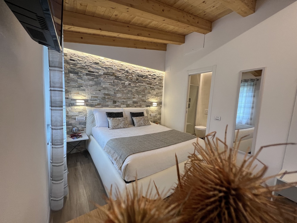 The Garden - carbon neutral hotel in Volastra