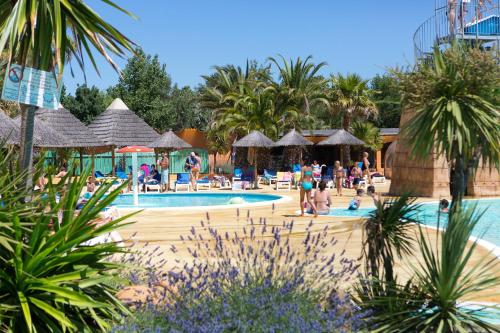 Camping L'Air Marin — 4-Star Luxury Hotel in Vias, France