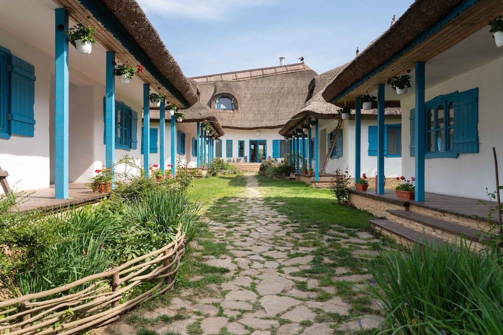 5 Chirpici Small Traditional Resort in Murighiol, Romania