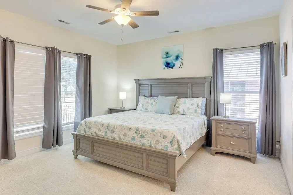 Waterfront Oak Island Home with Dock — Oak Island — photo 5