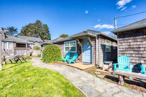 Hidden Villa Cottages #4 #5 and #6 — 4-Star Luxury Hotel in Cannon Beach, United States