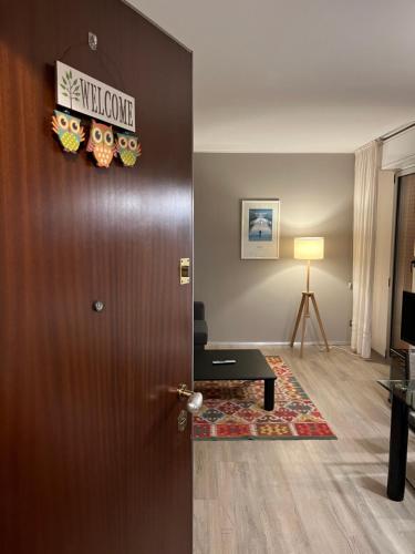 Casa Vacanza Il Gufo — 4-Star Luxury Hotel in Arona, Italy