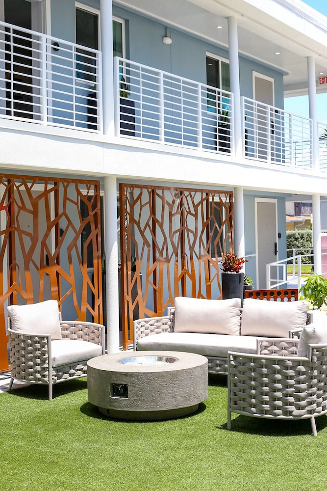 The Saint Hotel - photo 174