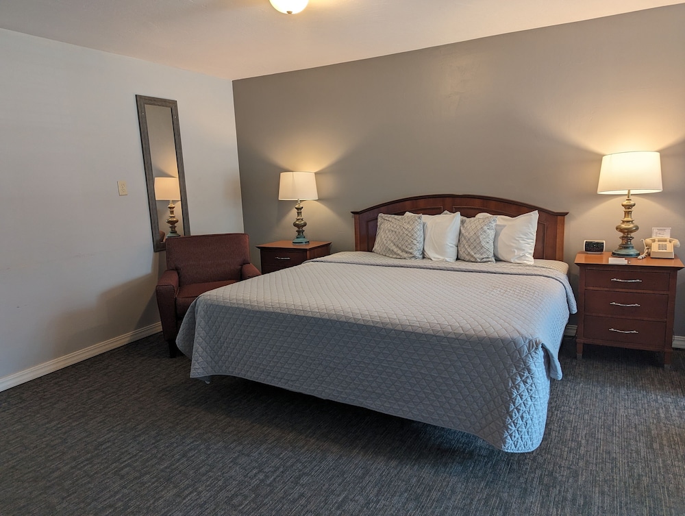 Beach Harbor Resort - photo 26