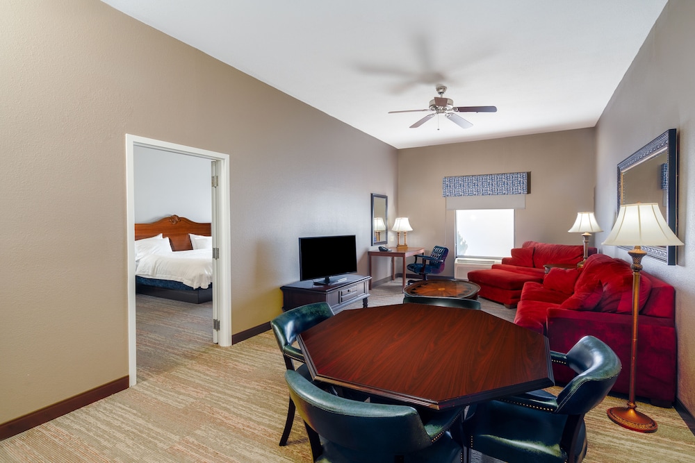 Hampton Inn London North - photo 7