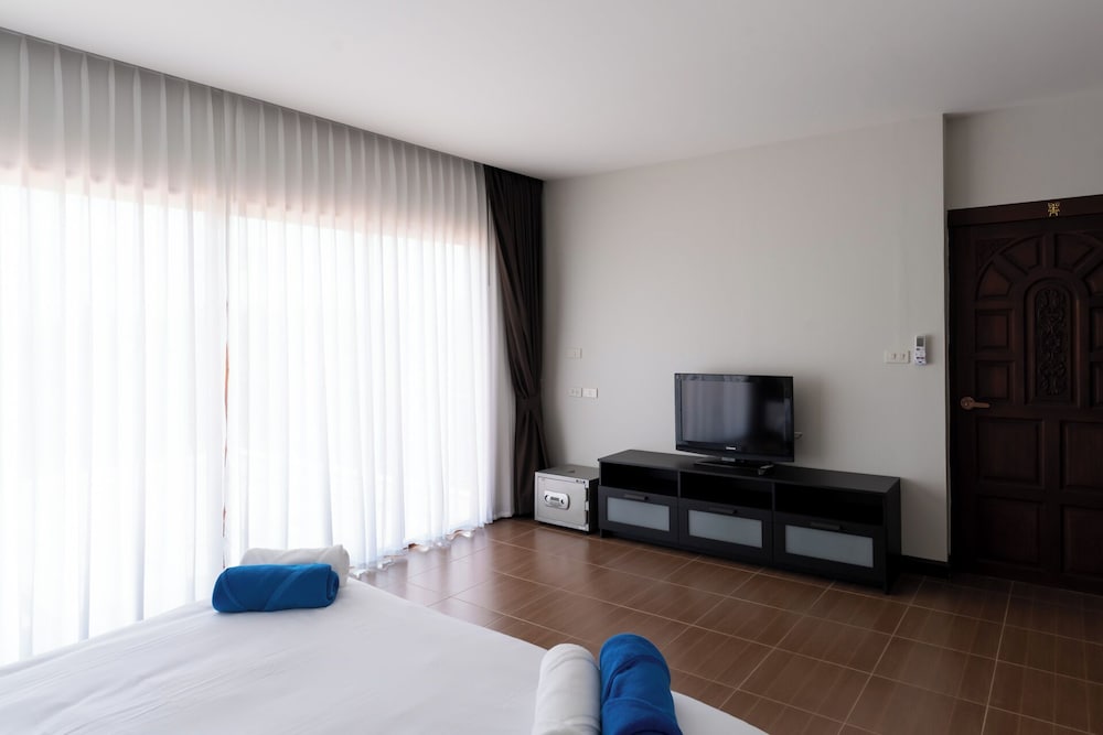 East Villa 4 — 4-Star Luxury Hotel in Phuket, Thailand